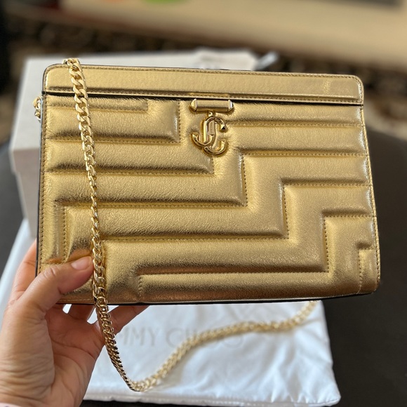 Jimmy Choo Avenue Pouch in gold Nappa Leather - Picture 5 of 7